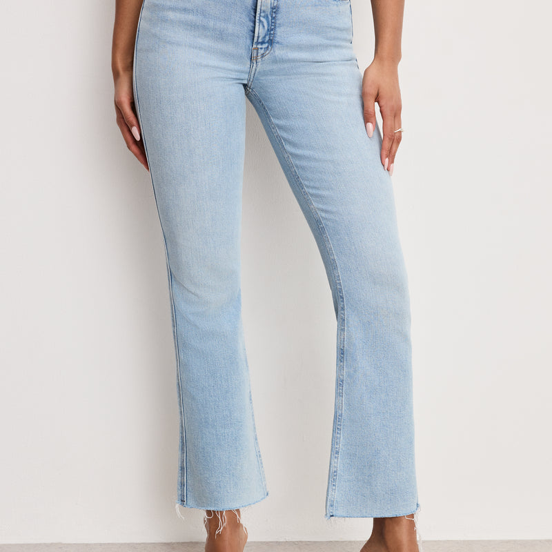 Good American Good Standard Kick Flare Jeans - Indigo954