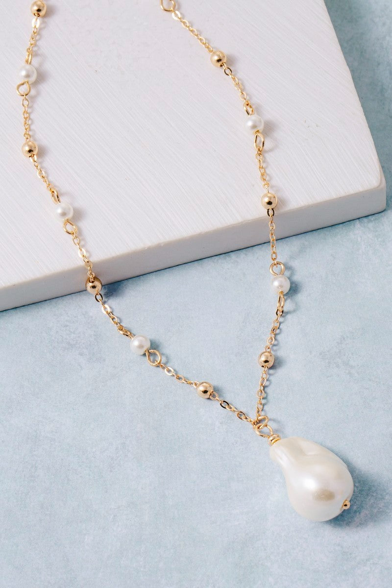 GOLDEN Camilla Pearl Station Chain Pearl Pendant Necklace