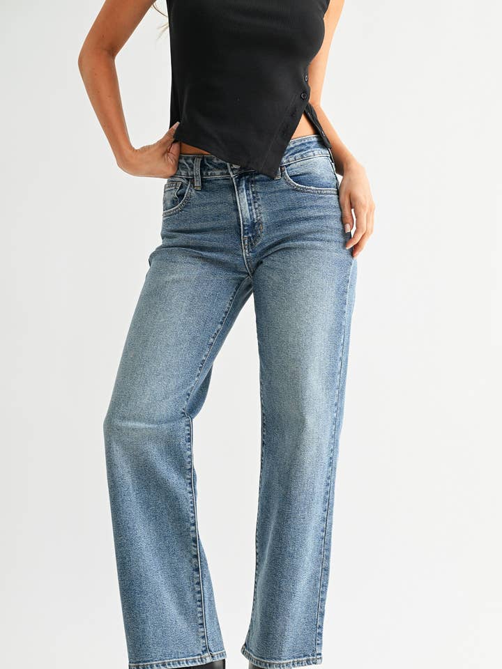 JBD Loose Low Rise Stretch Straight in Medium