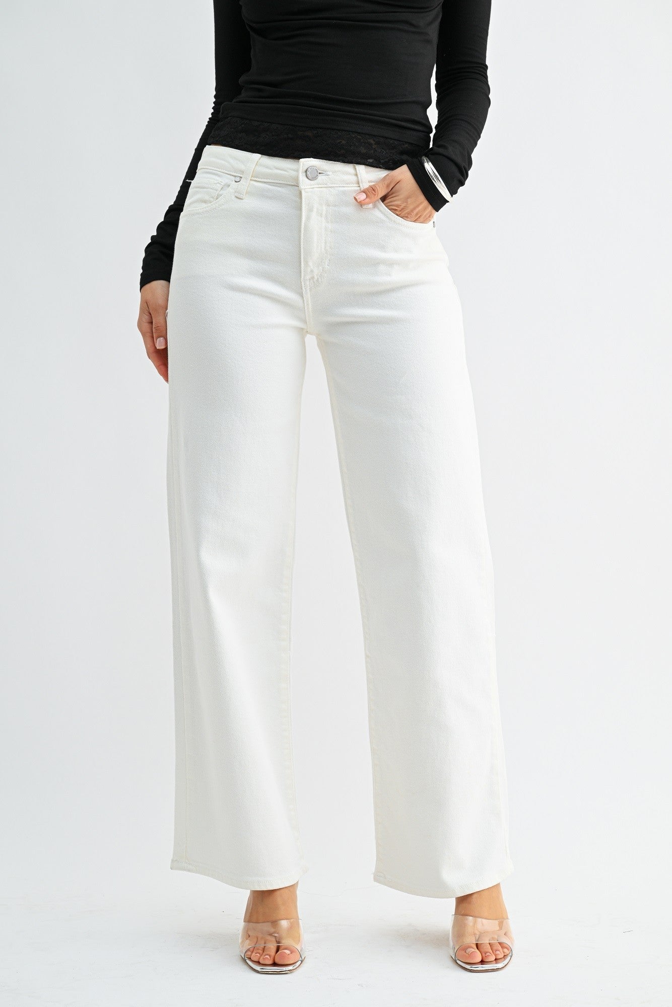 SJG Mid Rise Slim Wide Leg in Off White