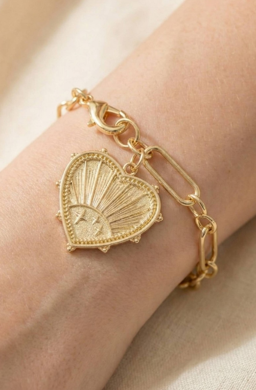YAZ. Paper Clip Bracelet with Jumbo Heart Charm