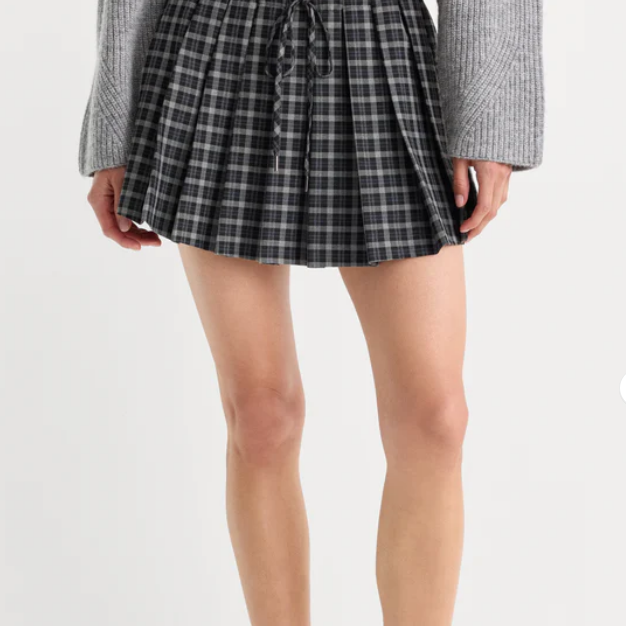 Good American The Pleated Skirt by Good American