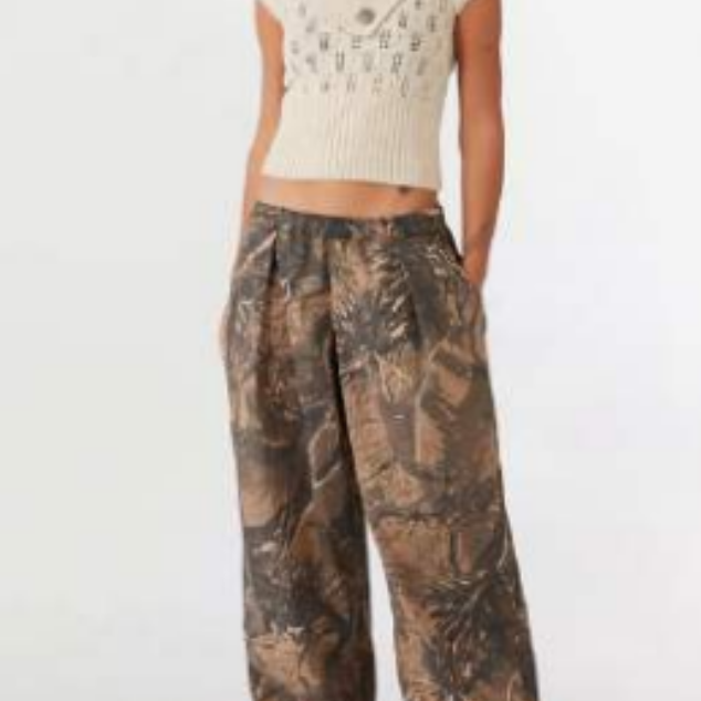 BDG Graphic Camo Bobbi