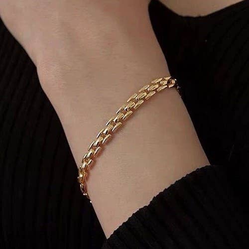 JOSSLYN by Wall to Wall 18K Stainless Steel Tarnish Free Cuban Bracelet | 40B5221