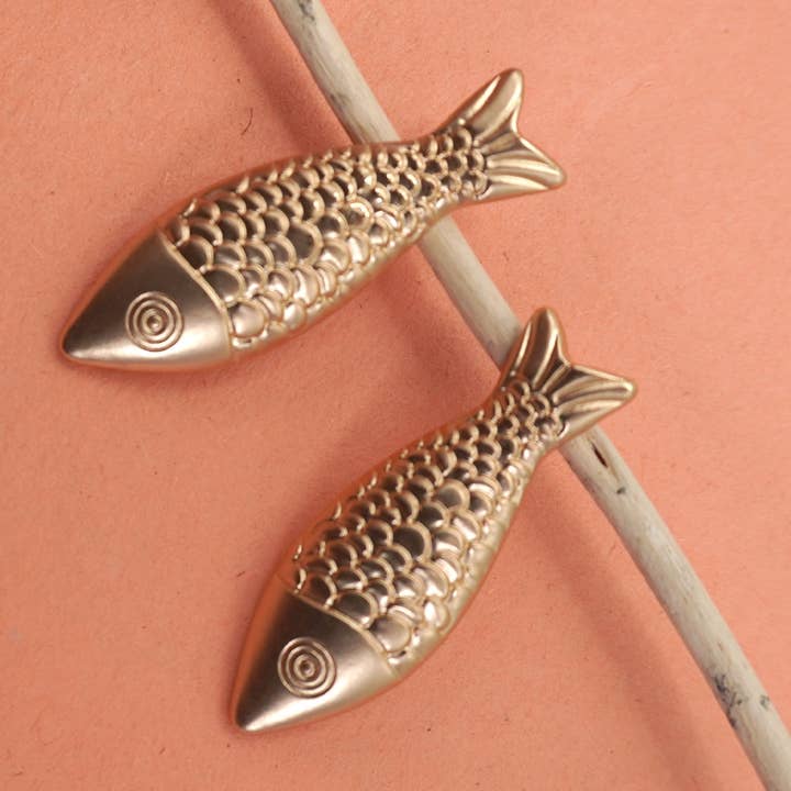 JOSSLYN by Wall to Wall Matte Gold Fish Stud Earrings