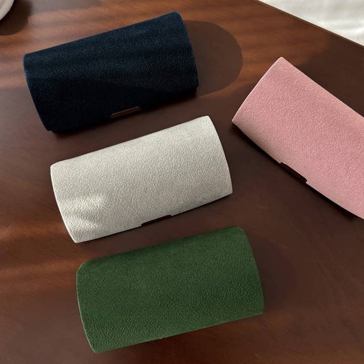 Dipped Shop Chic Portable Mini Jewelry Case - Dark Green