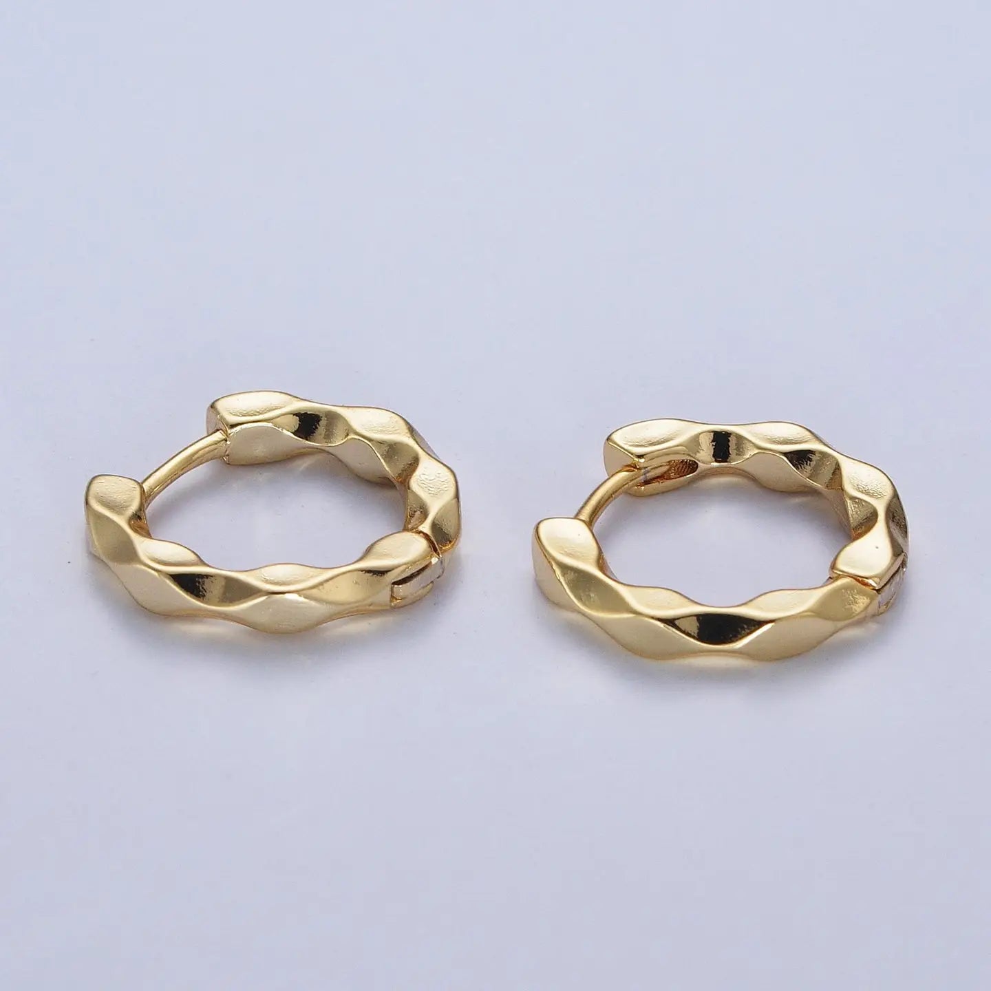 Aim Eternal 16mm Flat Twist Geometric Gold Huggie Hoops Earrings - Gold