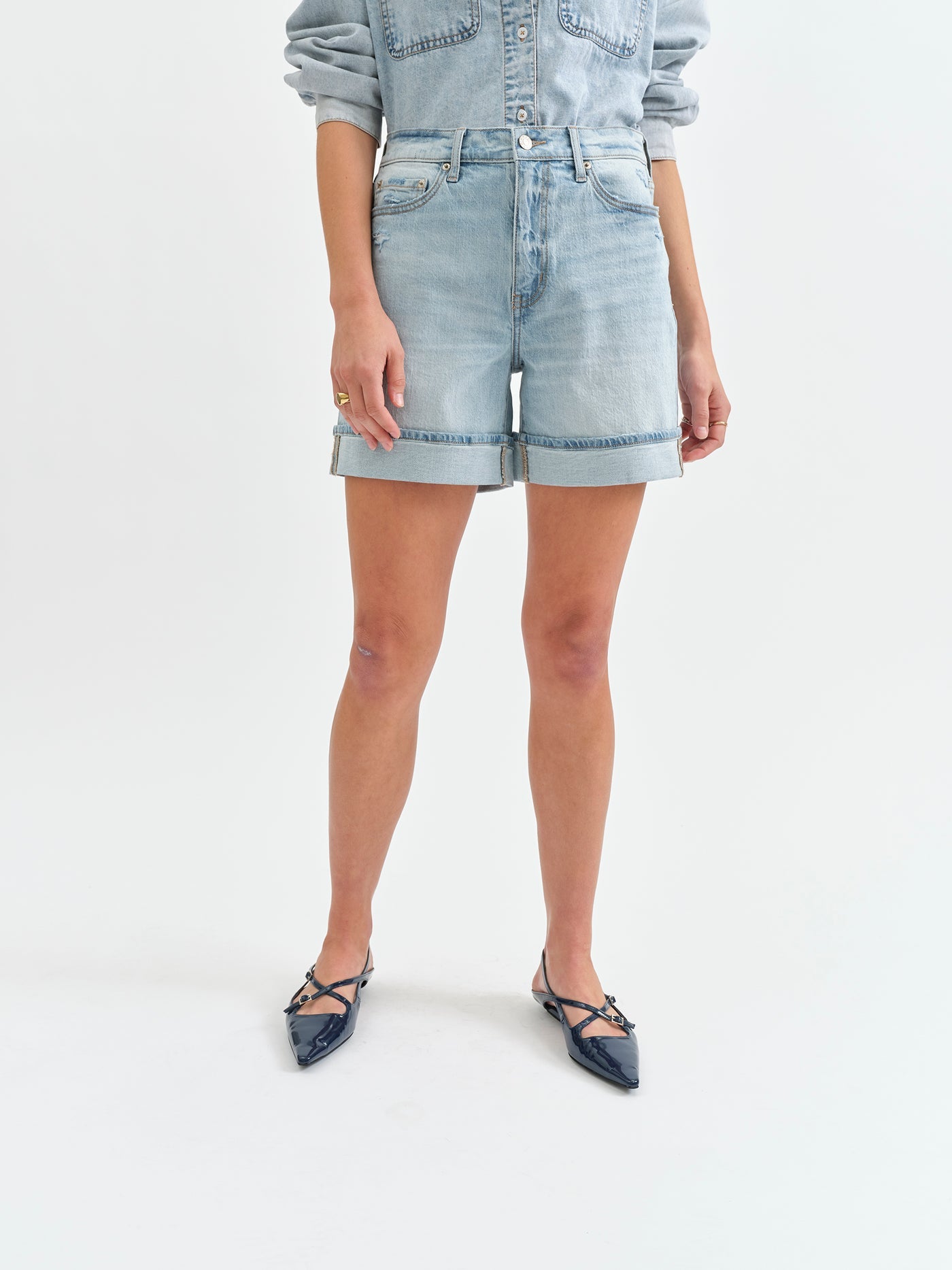 Daze Denim Easy Rider Mid Rise Short in Dew Drop