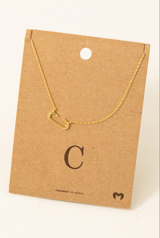 GOLDEN Astrid Initial Necklace Gold