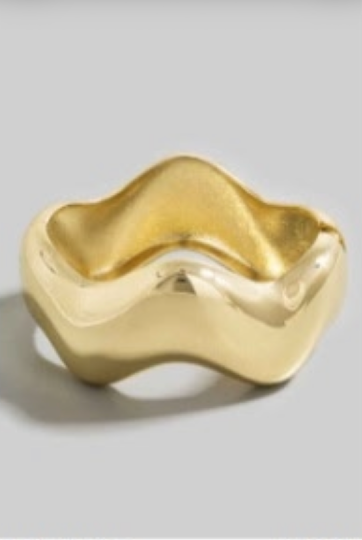 YAZ. Metallic Wave Bracelet