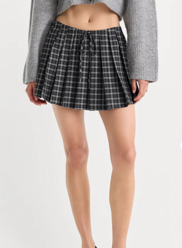 Good American The Pleated Skirt