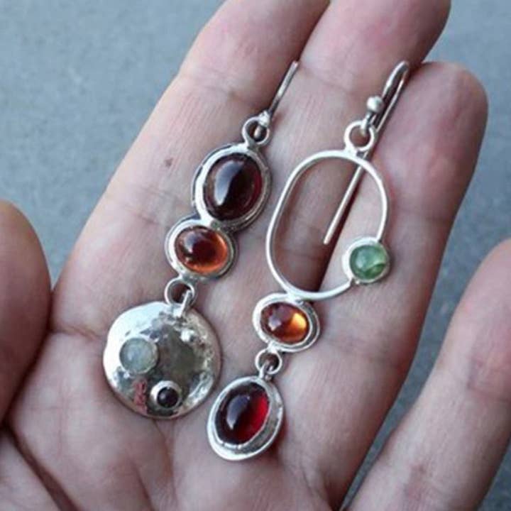 YAZ. Retro Geometric Sparkling Drop Earrings