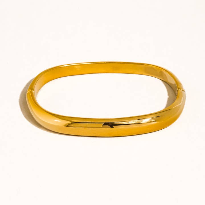 Flanerie by MAIQ Renzi 18K Gold Non-Tarnish Classic Bangle by Flanerie by MAIQ