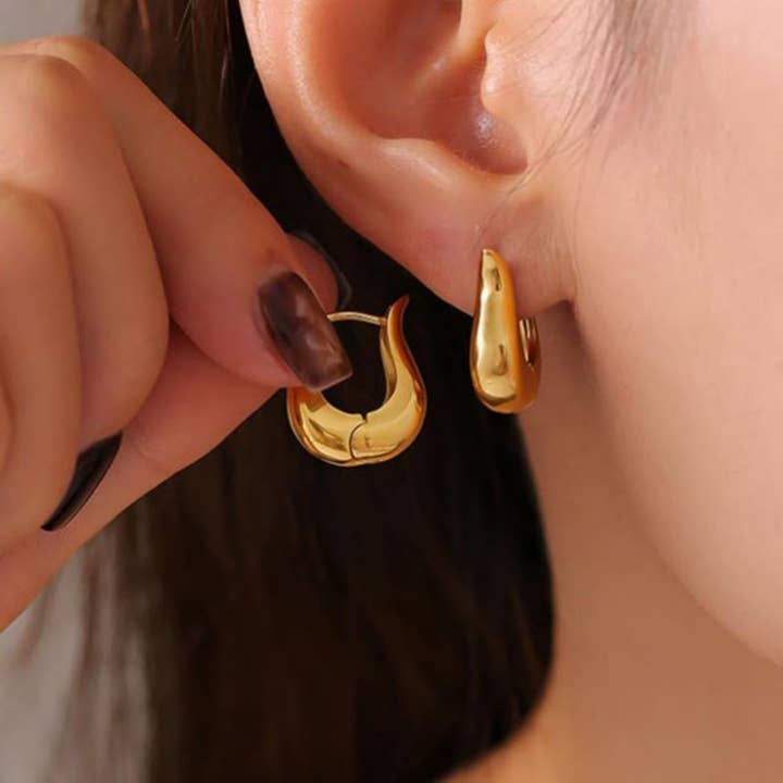 JOSSLYN by Wall to Wall 18K Stainless Steel Waterproof Tarnishfree U Hoops | 40E442
